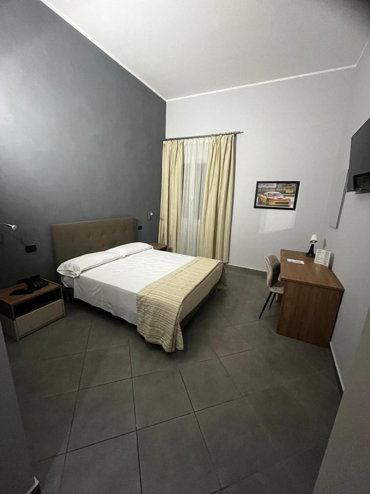 Hotel Saturday Palma Campania Εξωτερικό φωτογραφία