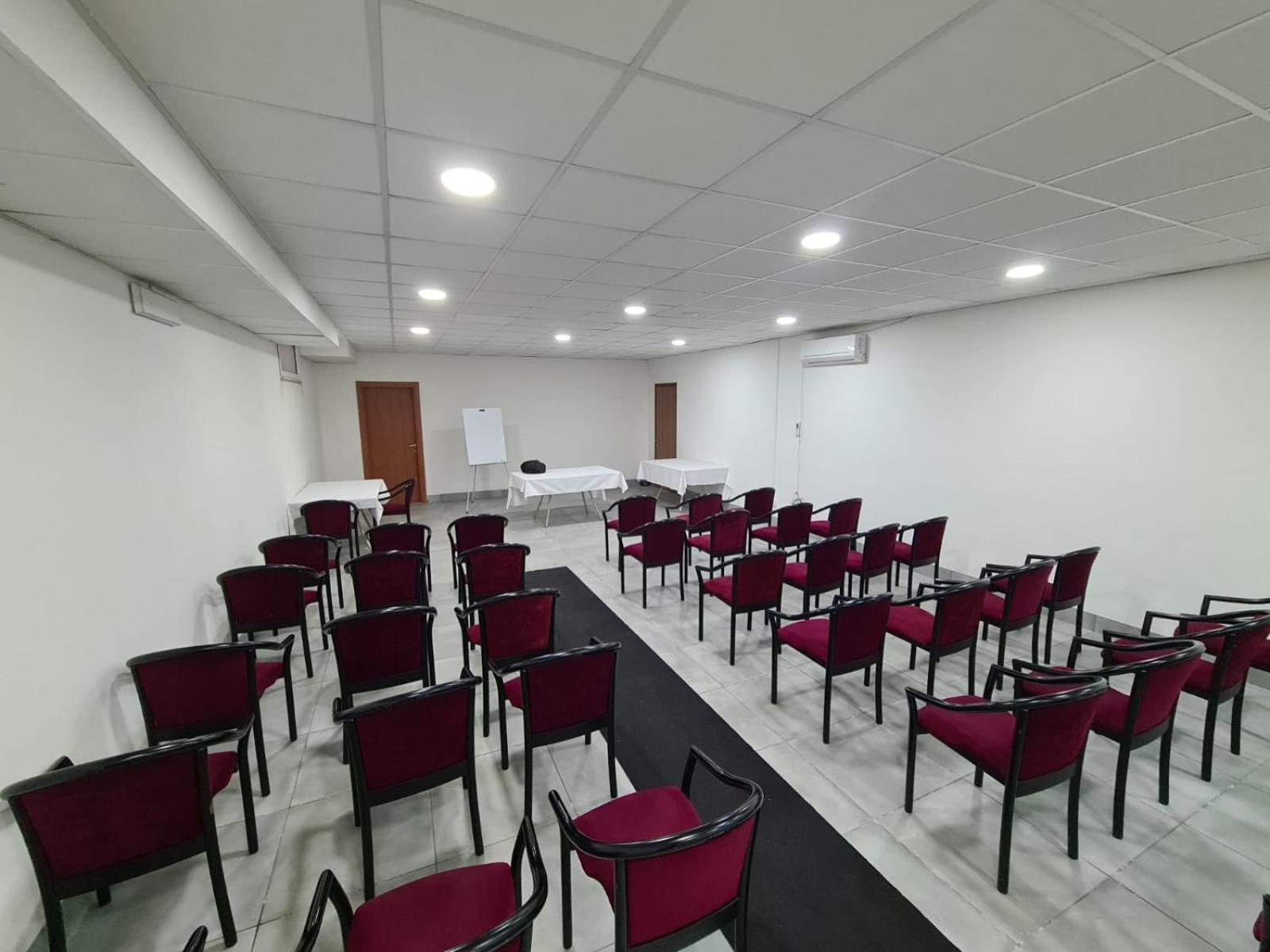 Hotel Saturday Palma Campania Εξωτερικό φωτογραφία